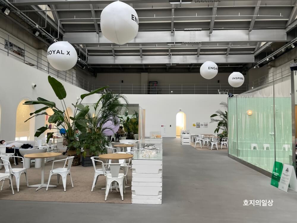 에이씨티그라운드 화성ICT생활문화센터 - 로얄엑스클럽