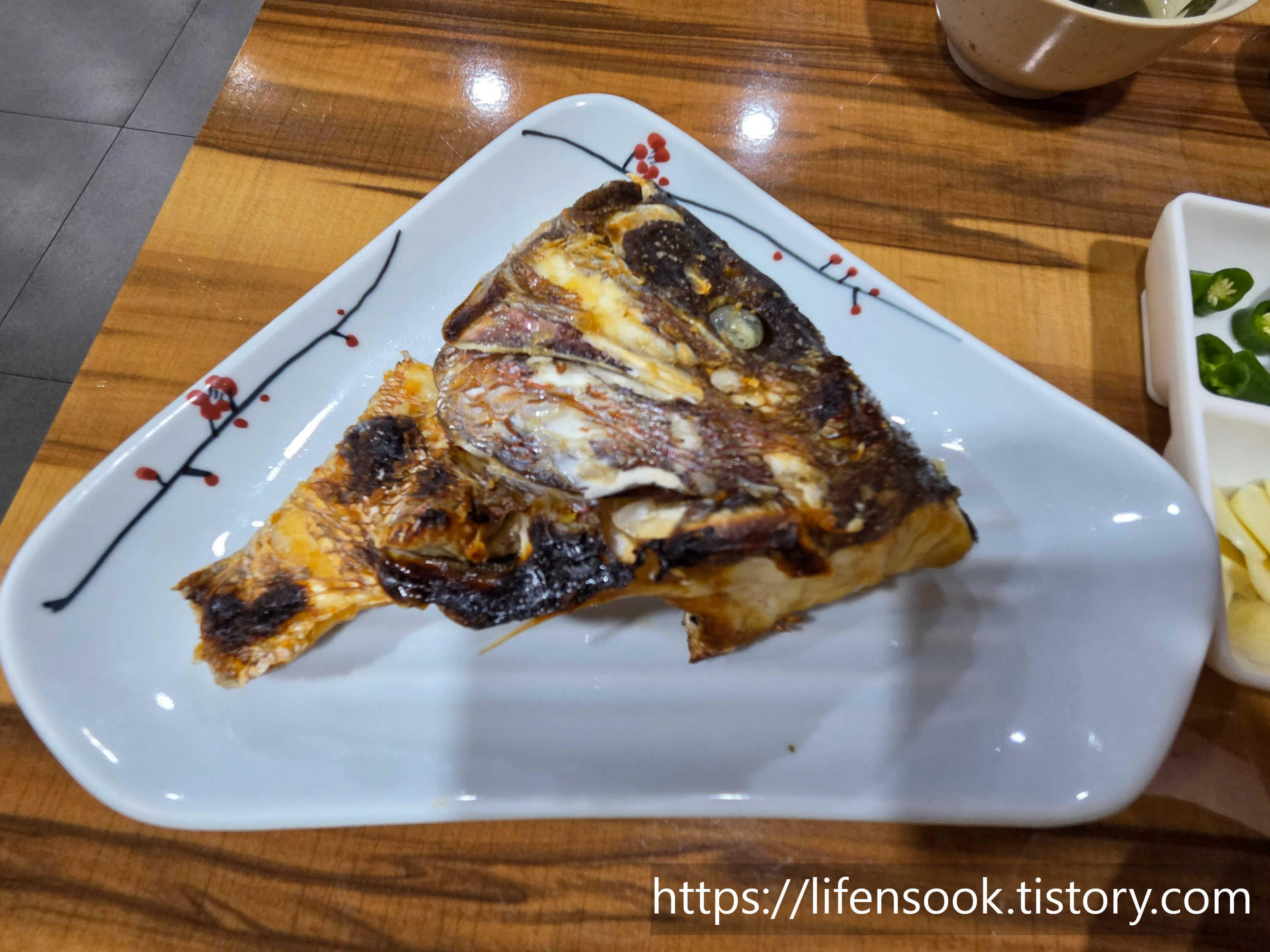 다이와스시 참돔머리구이