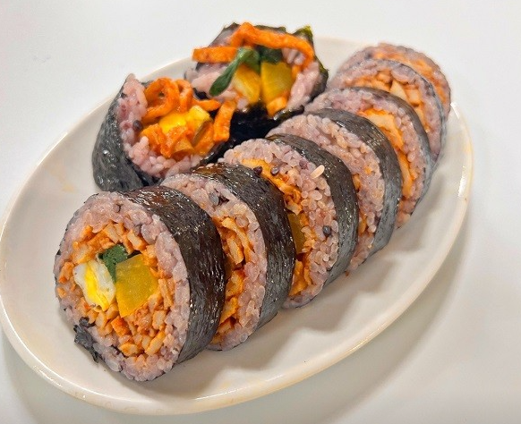 까치장칼국수식당