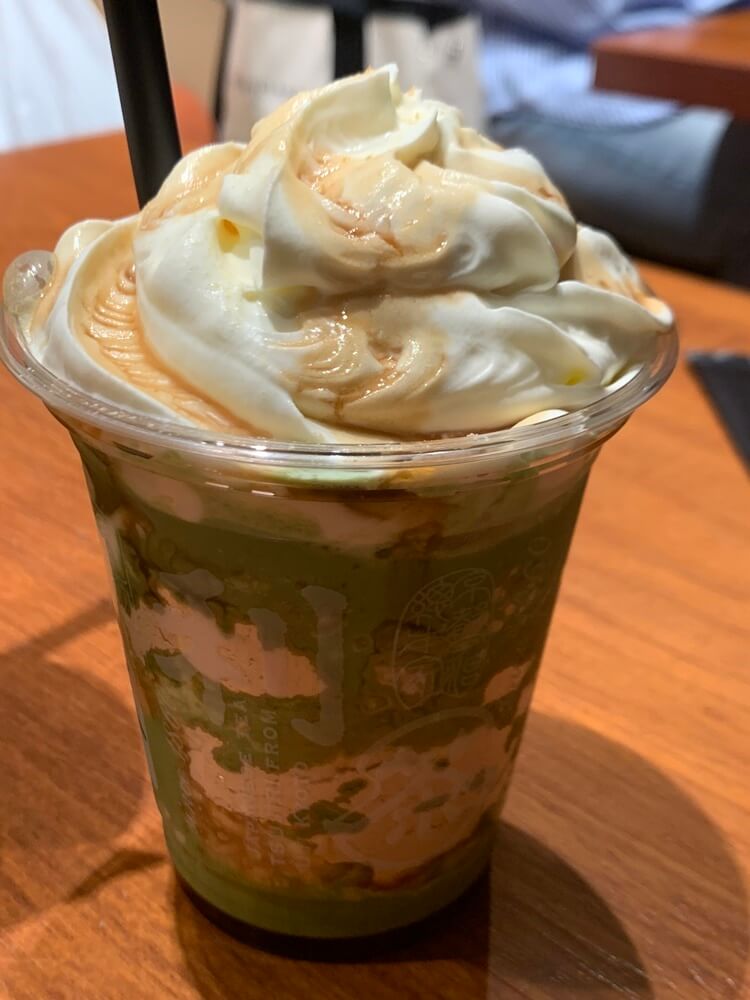 브라운 슈가 말차 스무디