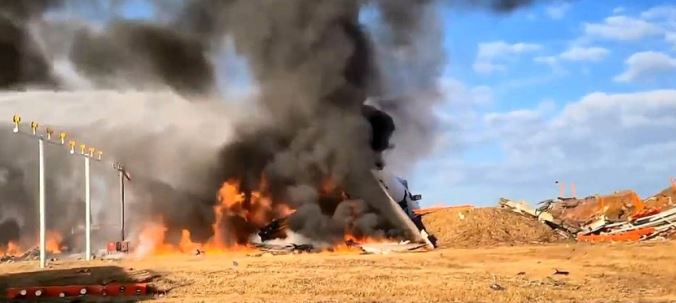 무안국제공항 항공기 추락사진