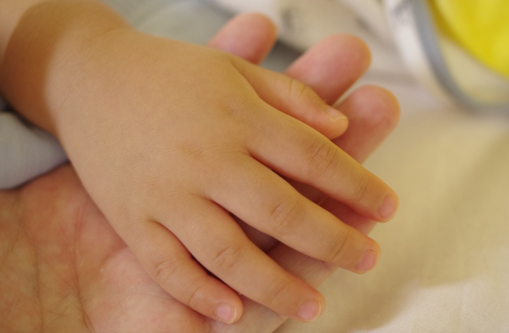 부모의 육아 휴직 문화 비교 – 일과 육아의 균형