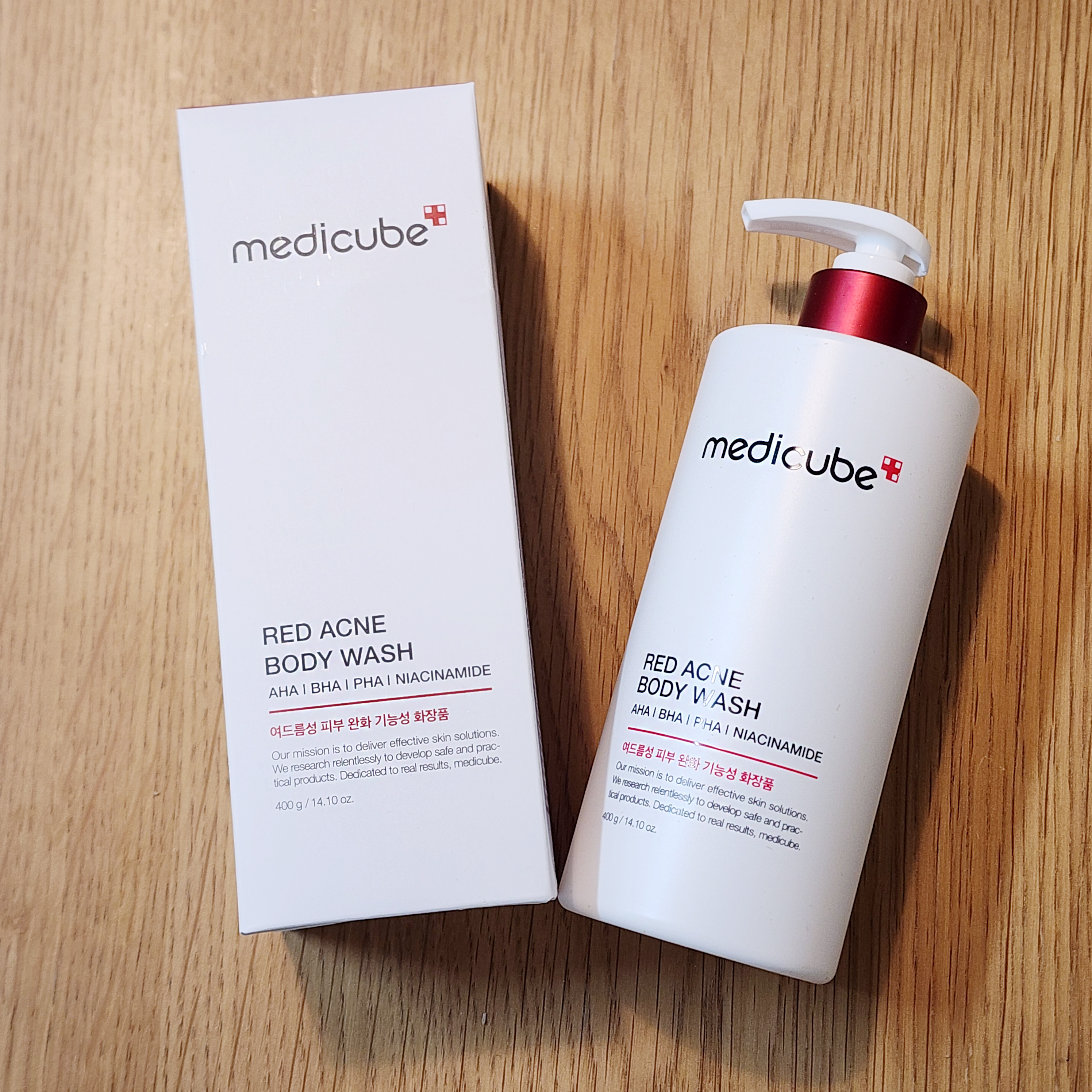 메디큐브레드아크네바디워시