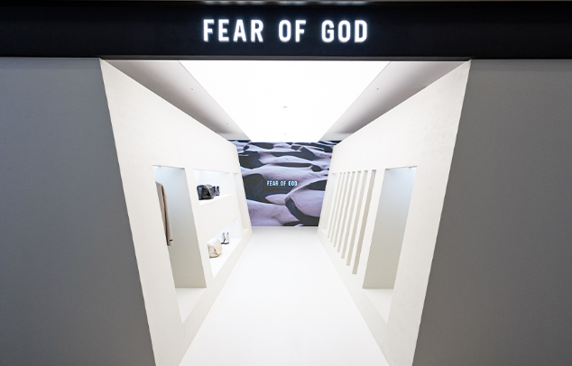 피어 오브 갓 매장 사진