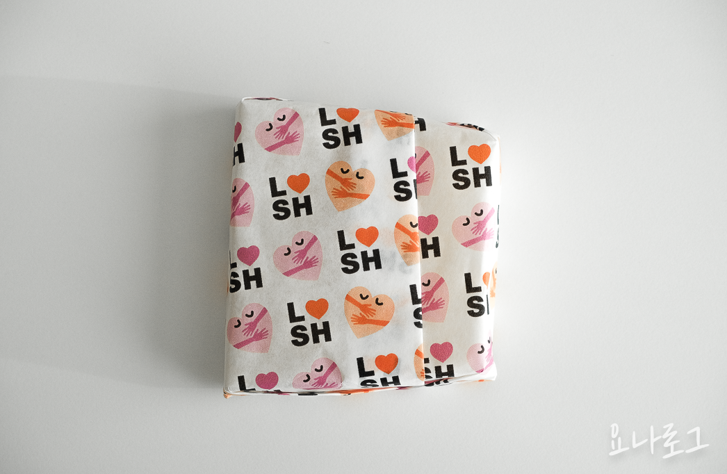 러쉬 러쉬비누 비누추천 레몬비누 여자친구선물 남자친구선물 대학생선물추천 LUSH Bohemian 바디워시 바디워시추천 샤워젤 샤워젤추천 러쉬보헤미안 러시비누 러쉬솝 바디크림 바디로션