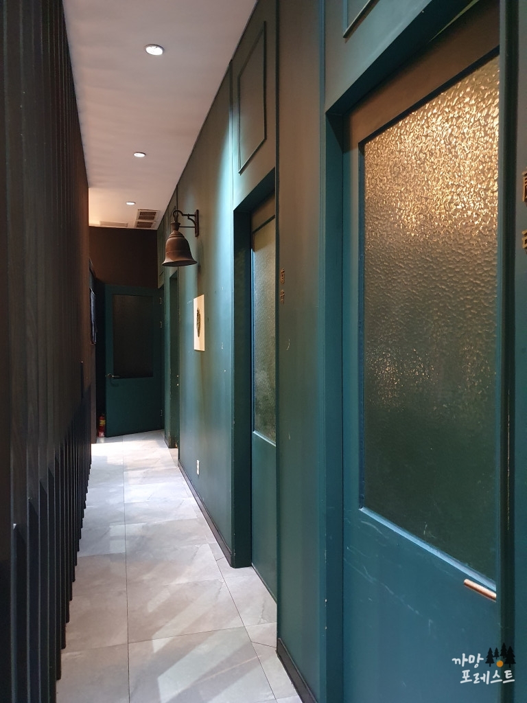 천미미 신사역 내부