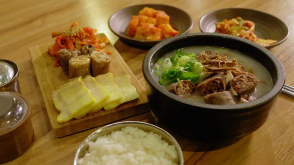 생생정보 우와한 식당 족발 삼총사 음식점 위치