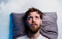 갈비뼈 금간 증상 25