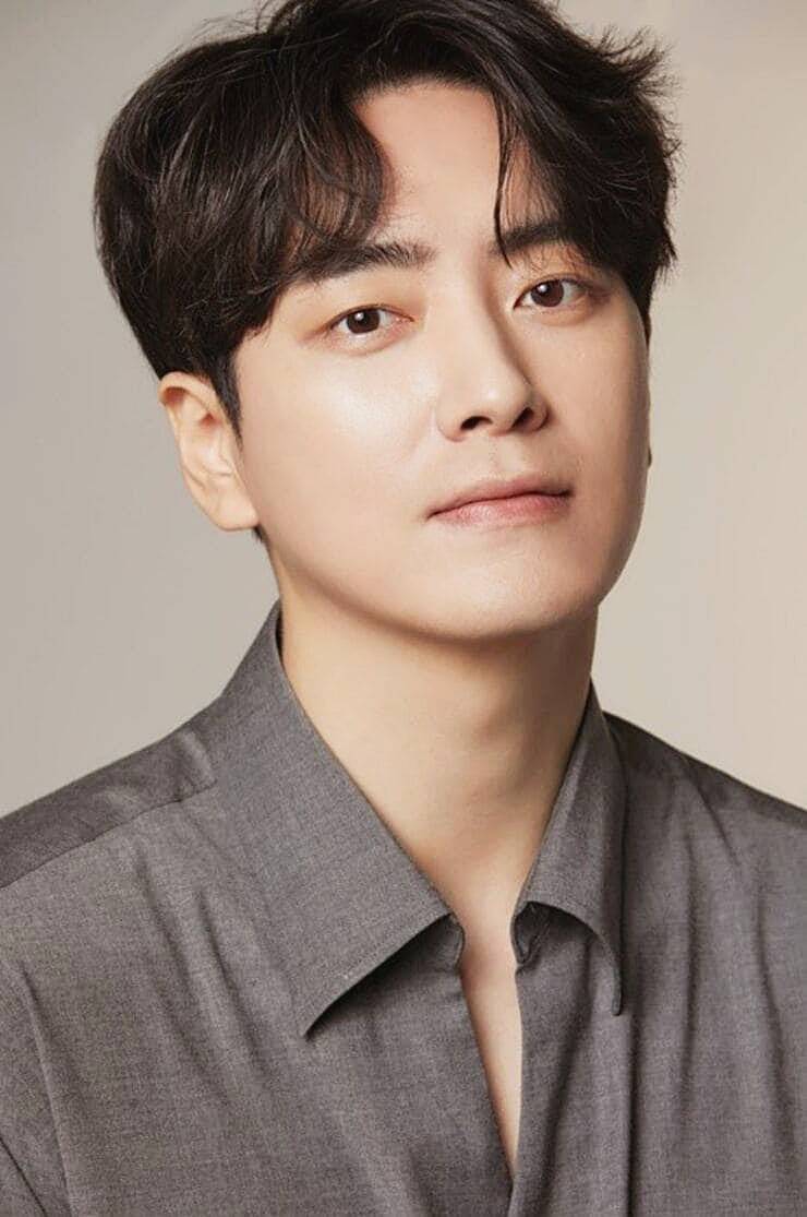 배우-이준혁