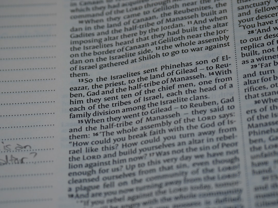 '지원금'은 영어로 'grant'입니다.