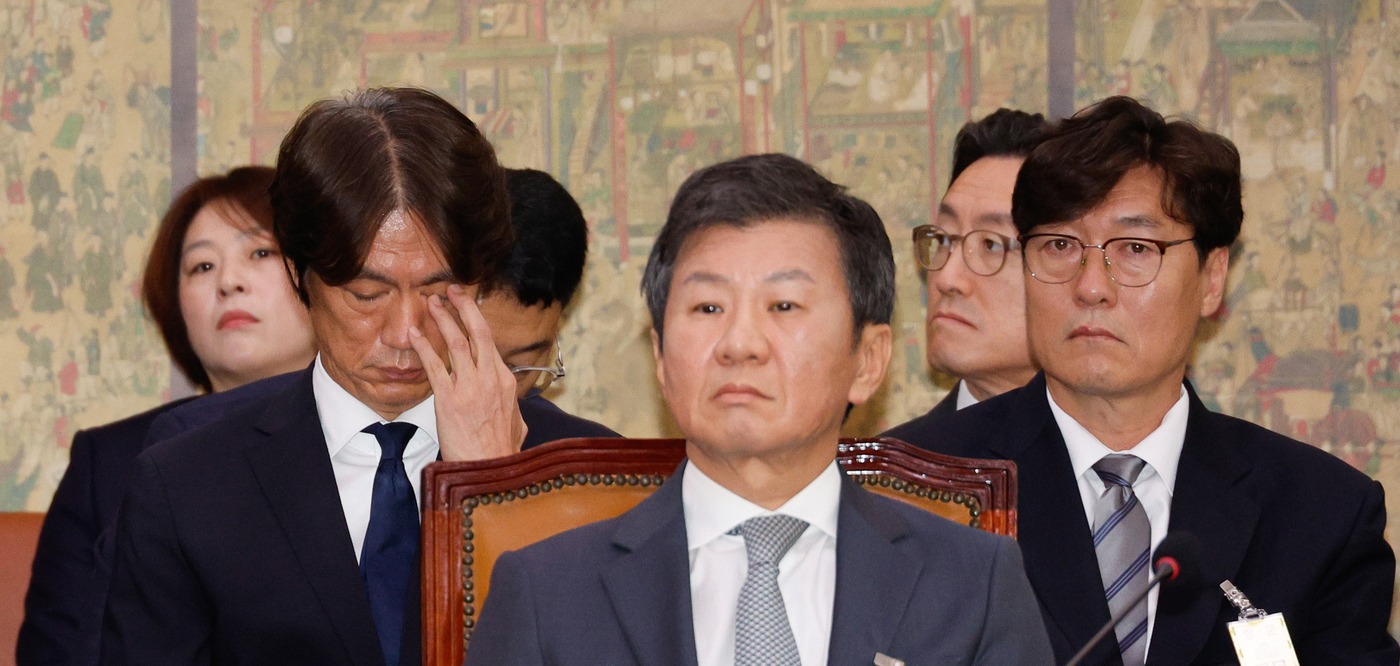 손흥민&middot;황희찬도 '월드컵 참사' 축구협회 국회 청문회 부른다 - 국회, 축구협회 운영 실태 점검을 위해 22일 청문회