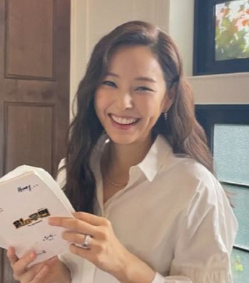 이하늬