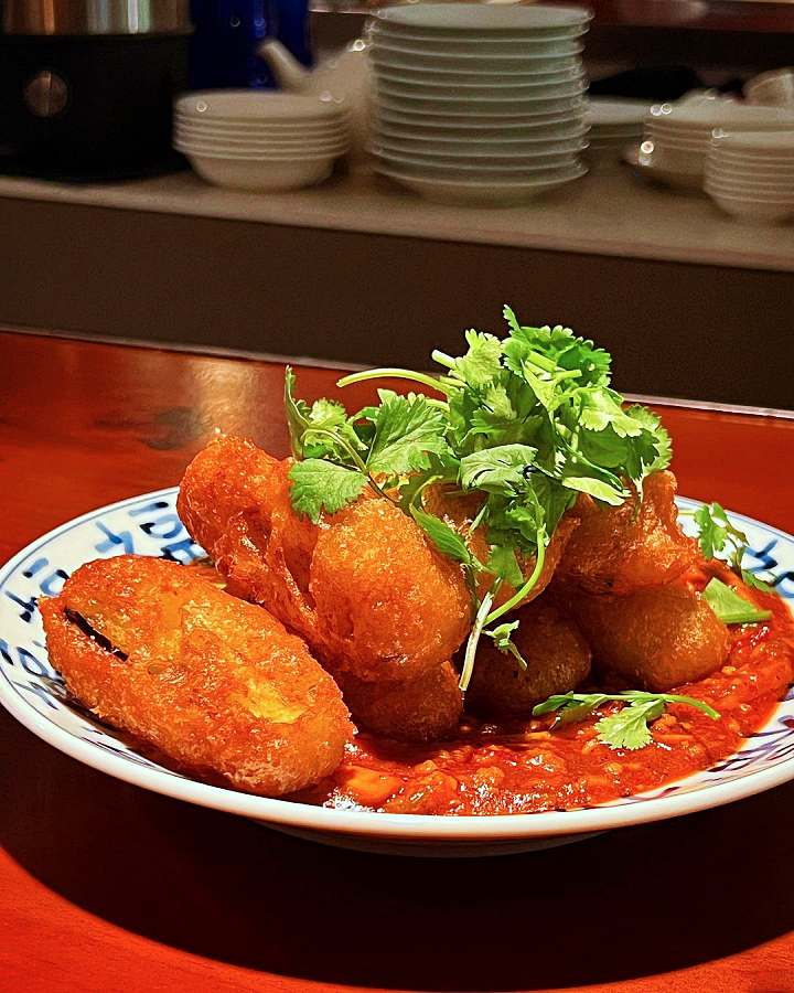 압구정 로데오 맛집 추천 생방송투데이 제철 해산물 광동 요리 정통 중식당 빵싸먹는 동파육 버터 탕수육 깐풍아귀 오늘방송 리얼 맛집