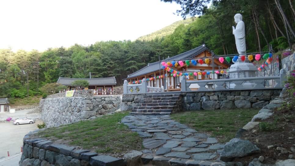 100대 명산 등산하기 서른일곱번째 공주 계룡산 신비와 전설의 봉우리 20여 개 봉우리 계곡 고찰이 어우러진 명산