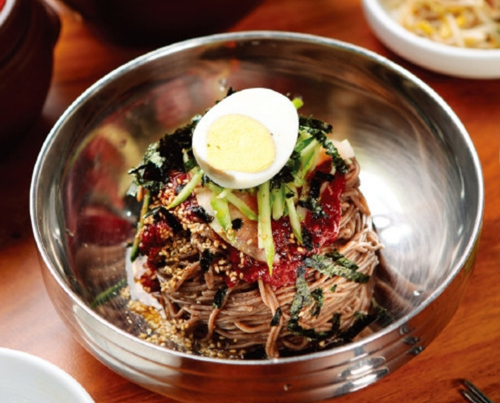 비빔 막국수 사진