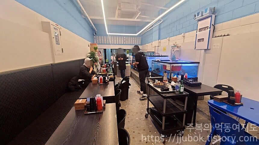 아이돌수산-내부-분위기