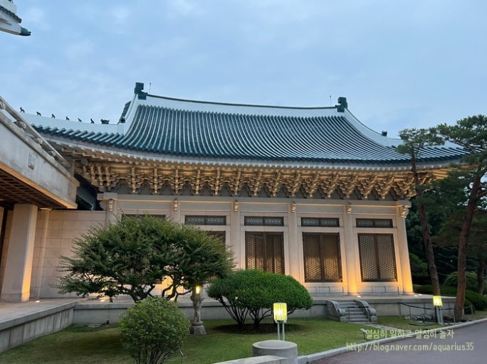 청와대 야간 관람