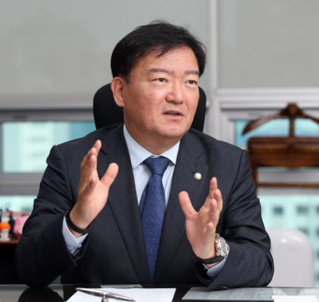 민경욱 의식불명 소식으로 알려진 상황