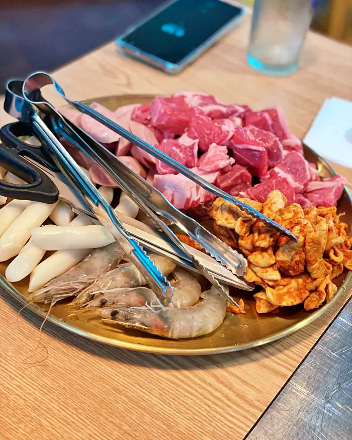 픽업 트렌드 스페셜 신당 왕십리 황학동 육즙가득 신선 양고기 무한리필 맛집