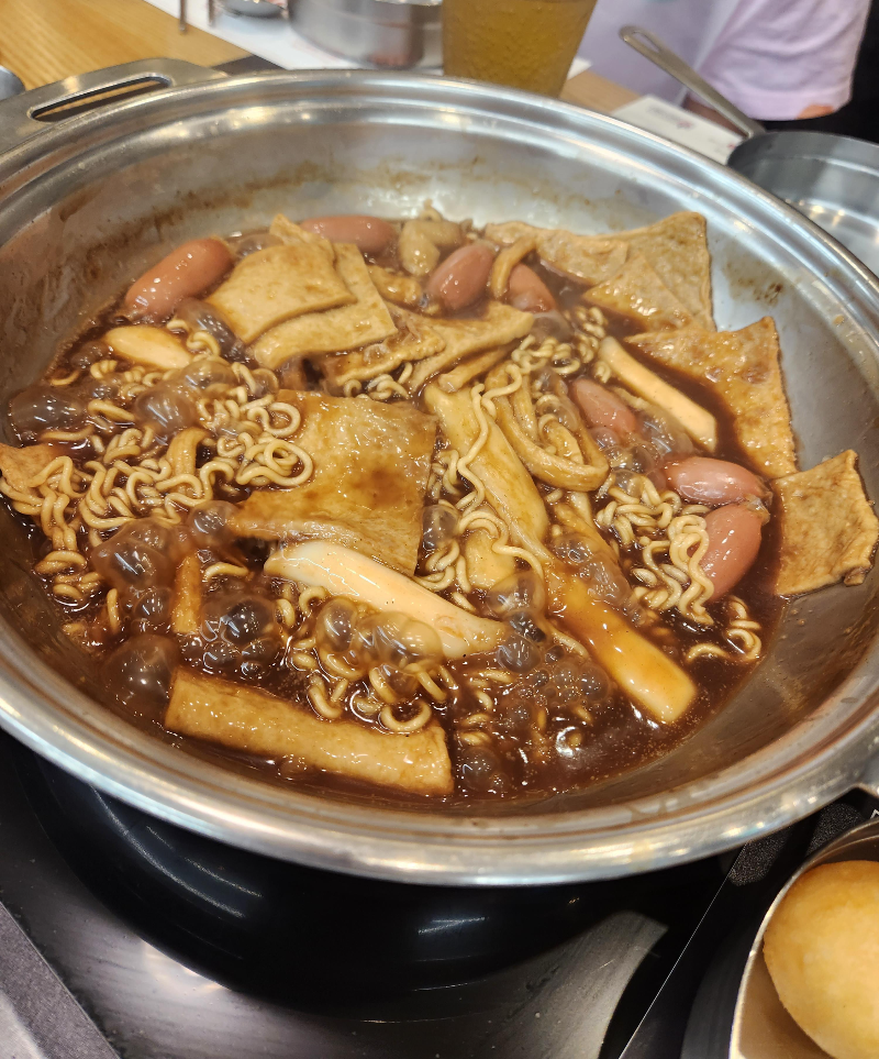 두끼 짜장떡볶이