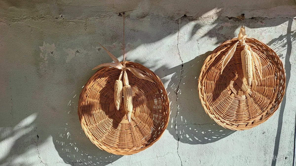 강냉이소쿠리-옥수수-감성카페