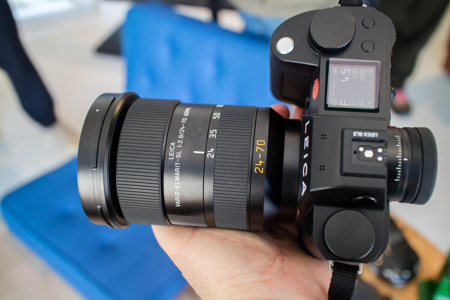 라이카 럭스 그립