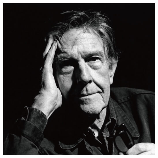 작곡가 존 케이지의 사진