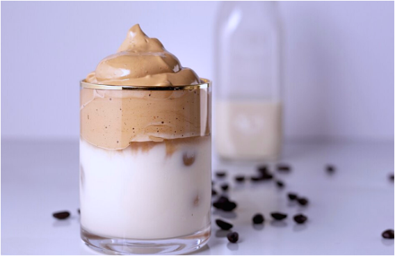 홈카페_집에서스타벅스만들기_달고나커피만들기