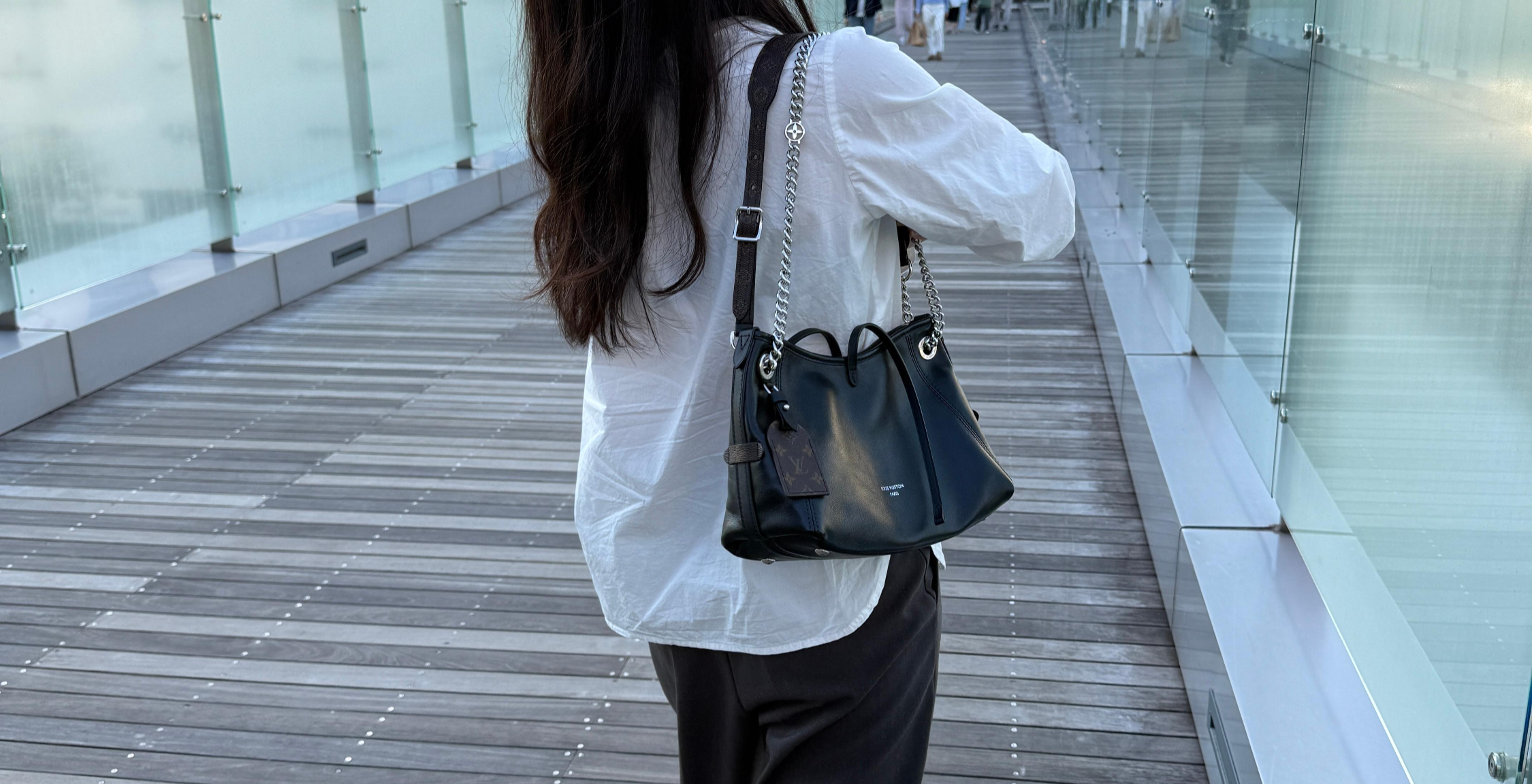 결혼예물 첫 명품백 루이비통 캐리올 바이브 BB 구매후기