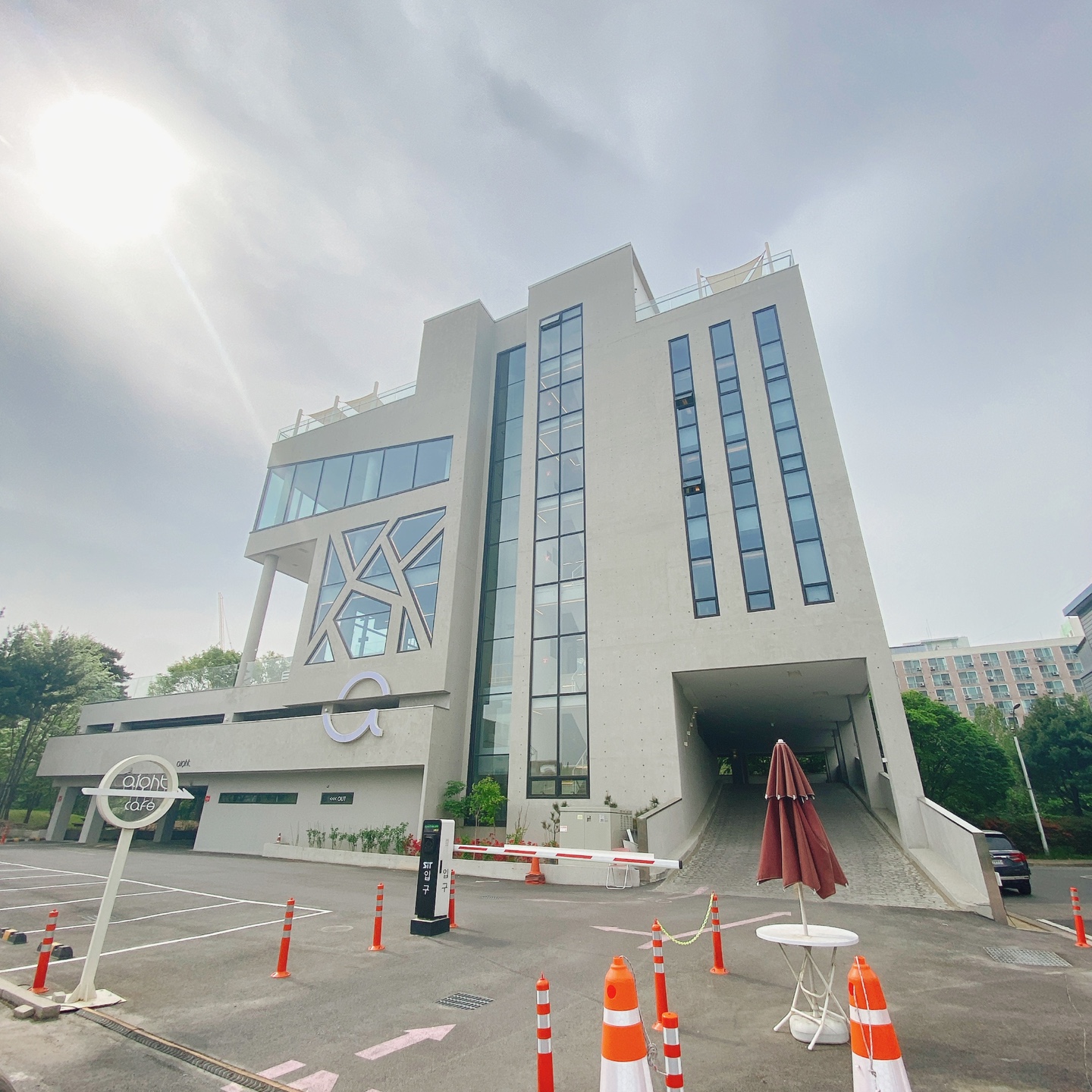 대전 대형베이커리 카페 크로넛 유성공원 에이트 aight