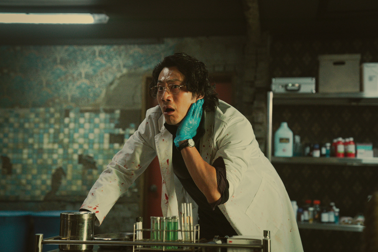 넷플릭스 영화 황야 콘크리트유토피아 유니버스 정보 등장인물 줄거리 내용 결말 후기 평점