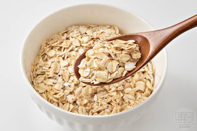 조금만 먹어도 배부른 음식 오트밀 다이어트식품 추천