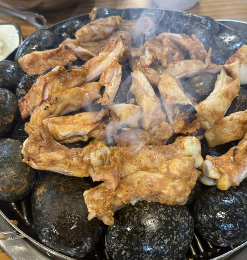 삼삼조약돌숯불닭갈비