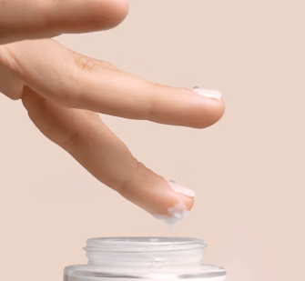 피부 탄력 관리 방법 - 보습 제품