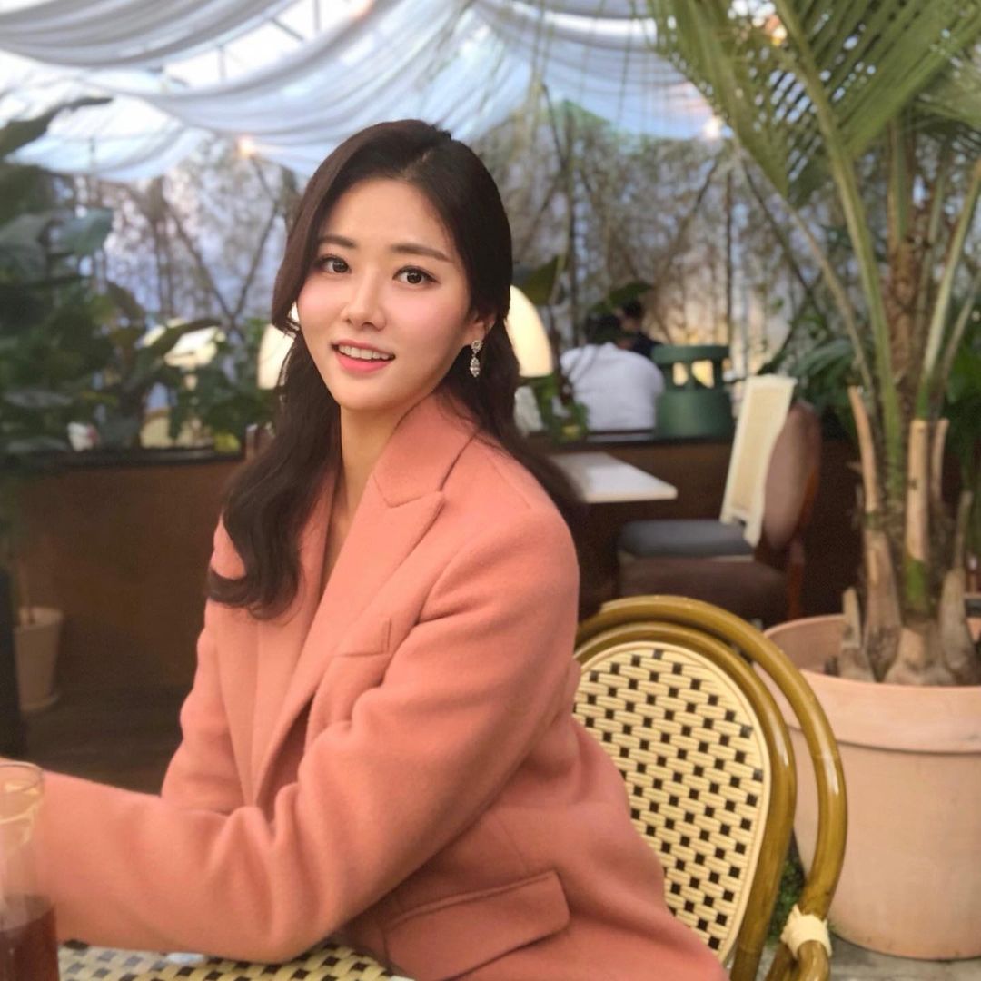김규리 기상캐스터 부산 출신 방송인 사진