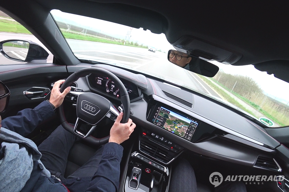 아우디 RS e-트론 GT