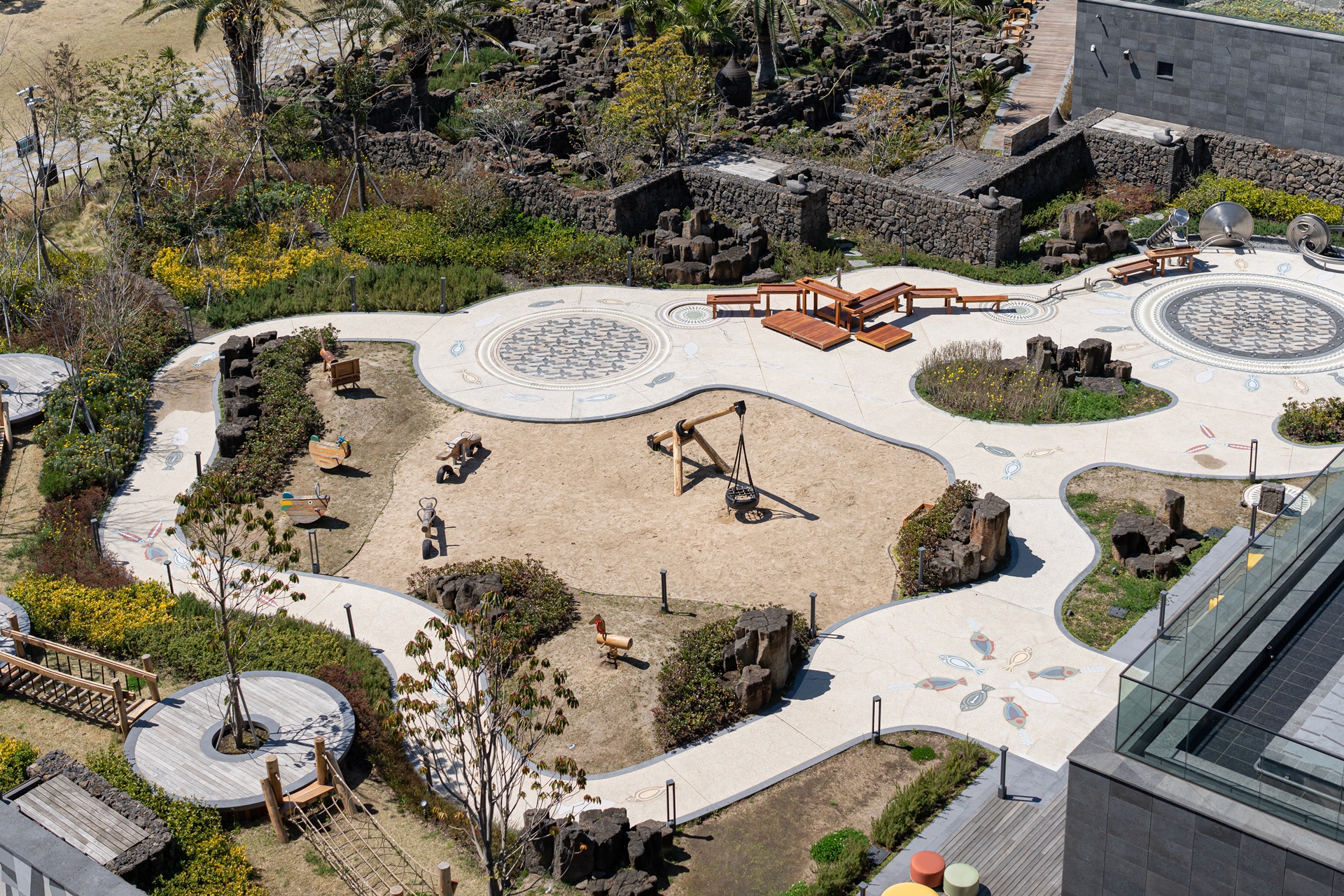 #JW가든 #JW메리어트제주 #댄싱두루미 #더플라잉호그 #아일랜드키친 #유채꽃 #제주사진 #제주여행 #제주유채꽃 #제주호텔