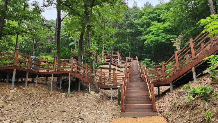 무봉산 자연휴양림