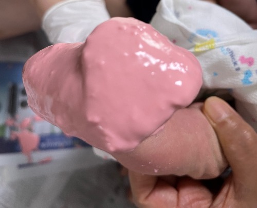 아기손발조형물