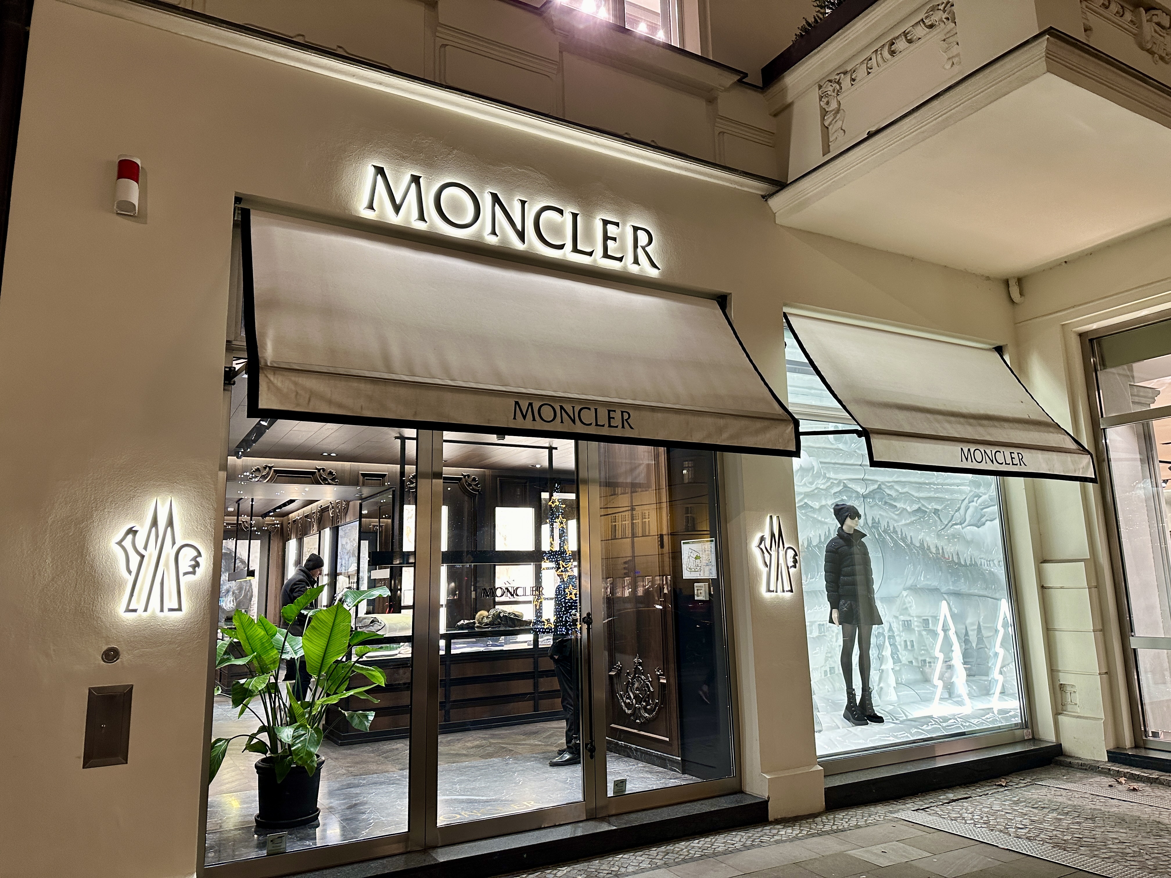 베를린 몽클레어 매장