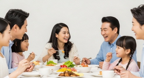가족 식사 모습