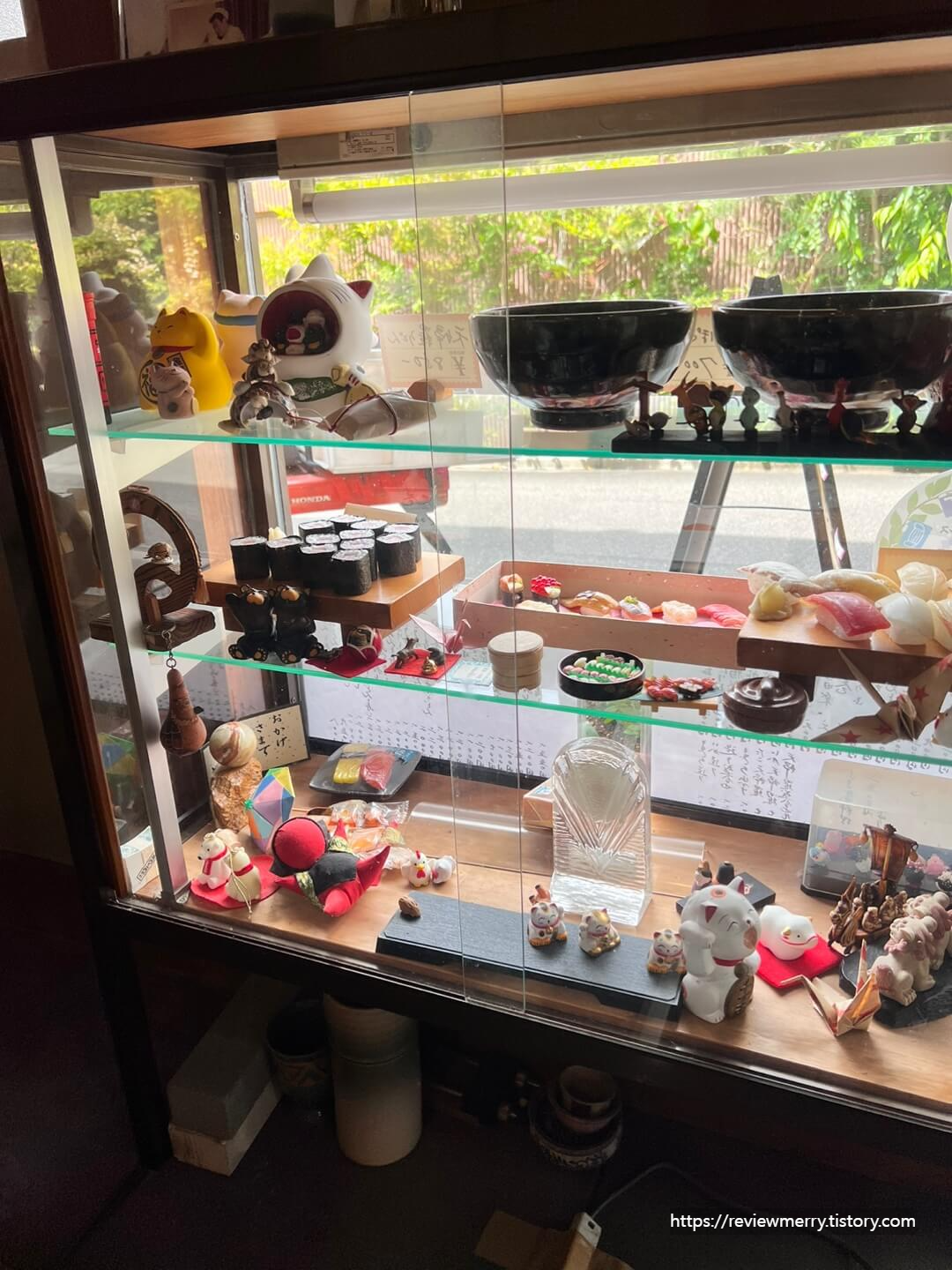 실내 음식모형 인테리어