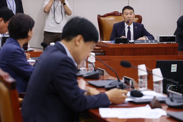 실효성은 어떻게 담보할 수 있을까?-회의중