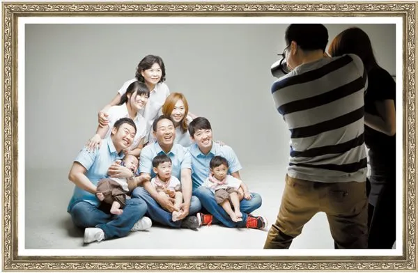 사진관 가족사진 선물 의상 대여 헤어 메이크 가족과 추억 남기는 촬영 준비_2