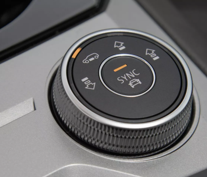 2023-투아렉-에어서스펜션