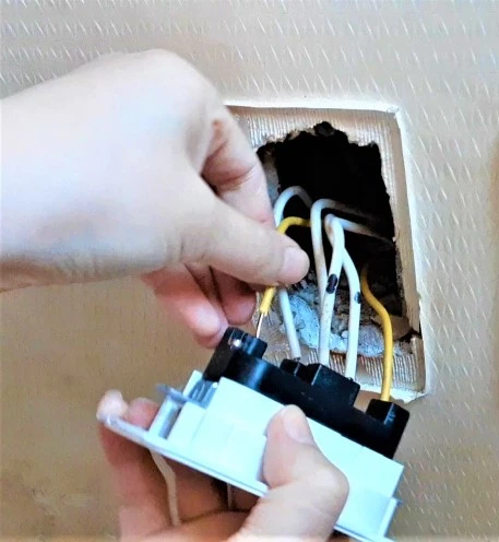 새 콘센트 접지 연결