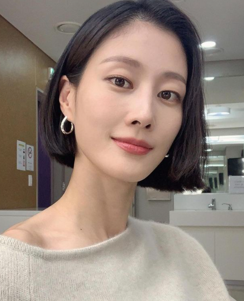 이현이 프로필
