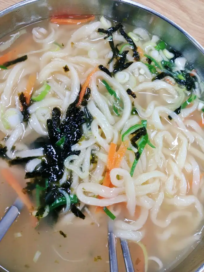 생방송 투데이 수원 남문시장 손칼국수 잔치국수 칼제비 수제비 맛집