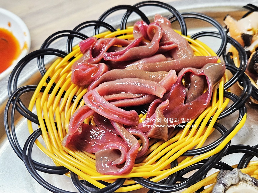 기장 대변항 해녀촌 파래장 해산물 모듬 전복죽 맛집