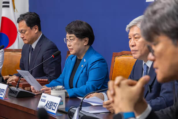 조국혁신당 강미정 탈당과 최강욱 '개돼지' 막말 파문
